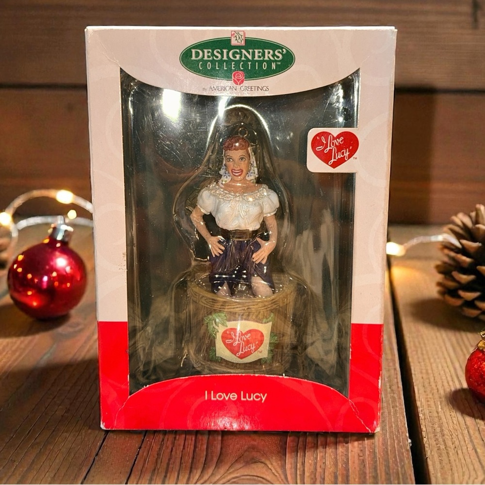 VINTAGE 05’ “I love Lucy grape stompin Ornament” American Greetings NIB
